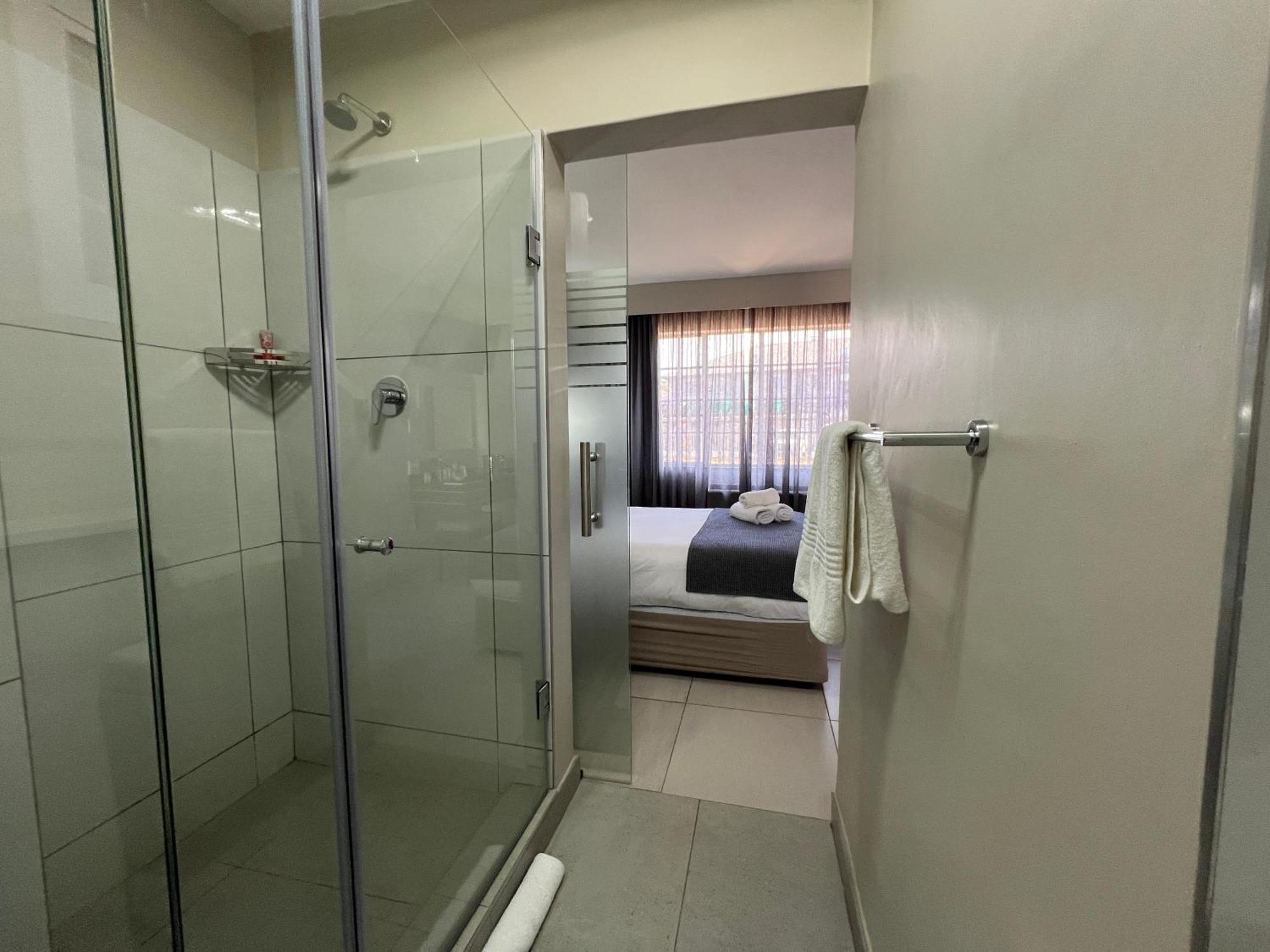Hotel Savoy And Conference Centre Мтата Экстерьер фото